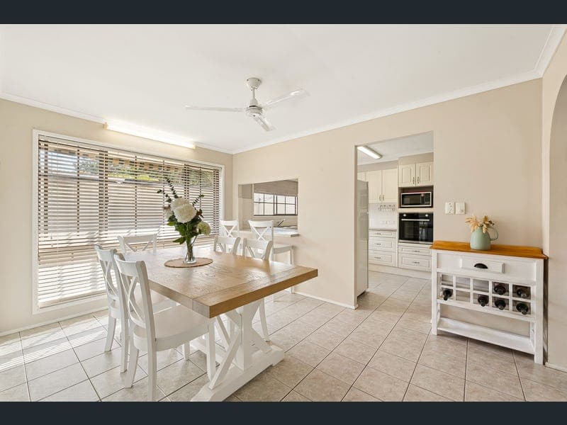 6 Cosway Street, Hillcrest — photo 1 of 5
