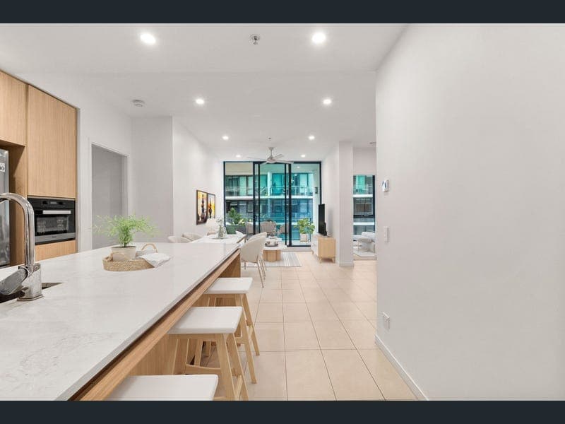 31606/24 Stratton Street, Newstead — photo 1 of 5