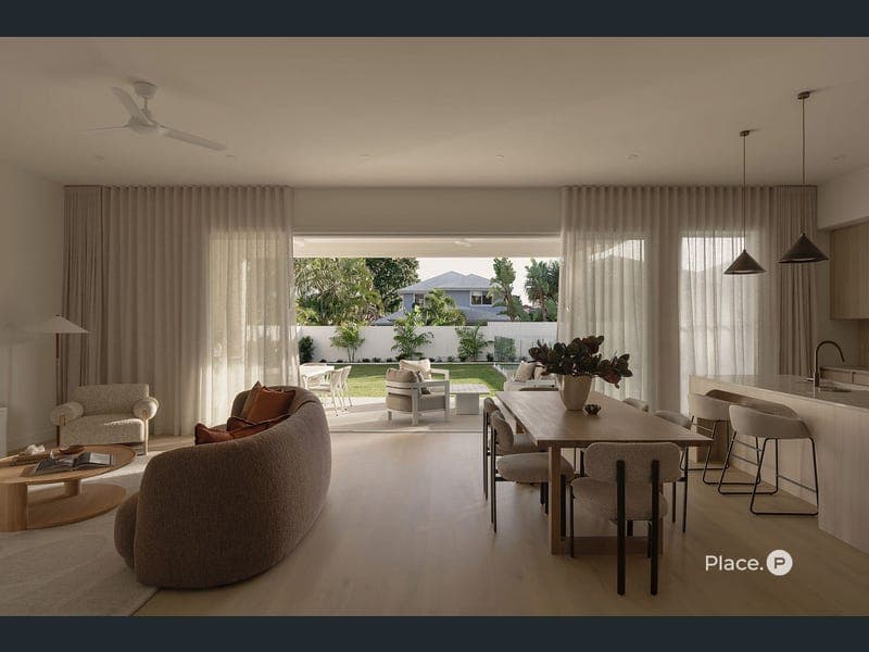 19 Vaucluse Street, Wavell Heights — photo 1 of 5
