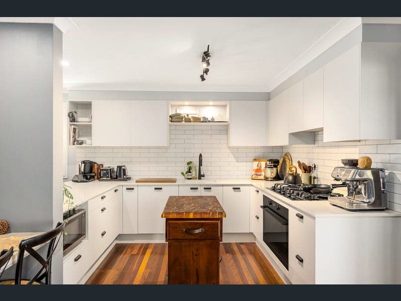 11 Clonara Street, Rochedale South — photo 1 of 5