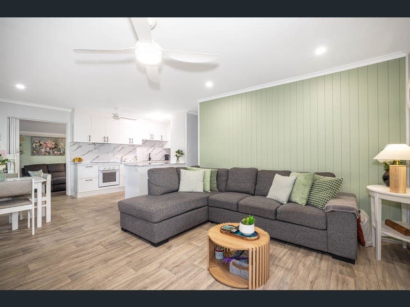 19 Pumicestone Street, Bellara — photo 1 of 5