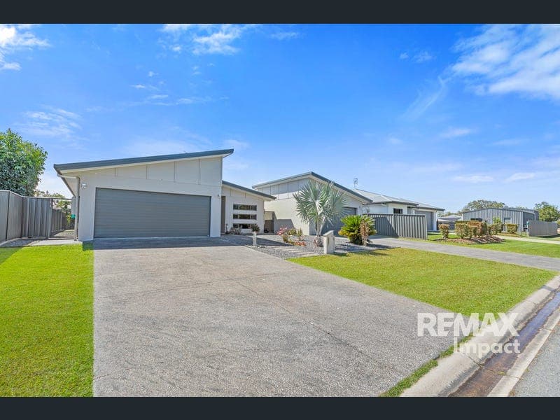 4 Mirrabook Avenue, Mareeba — photo 1 of 5
