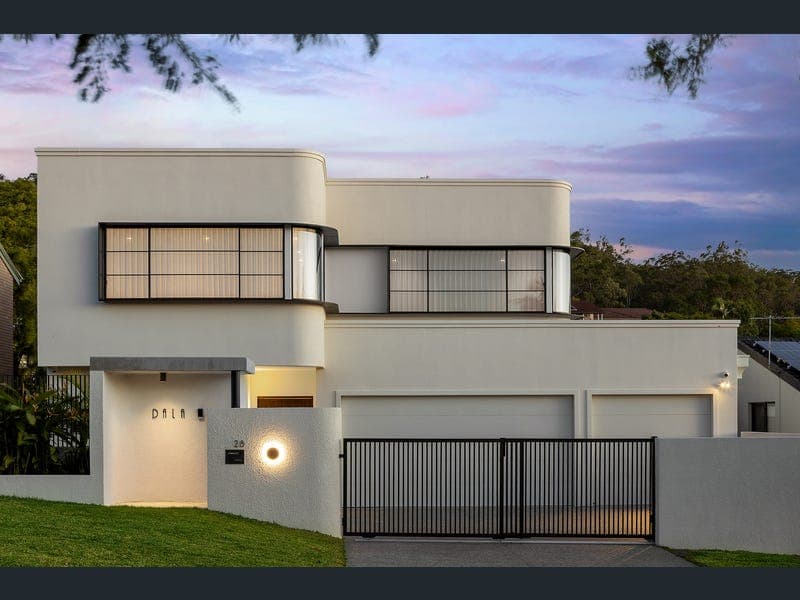 28 Pavo Street, Camp Hill — photo 1 of 5