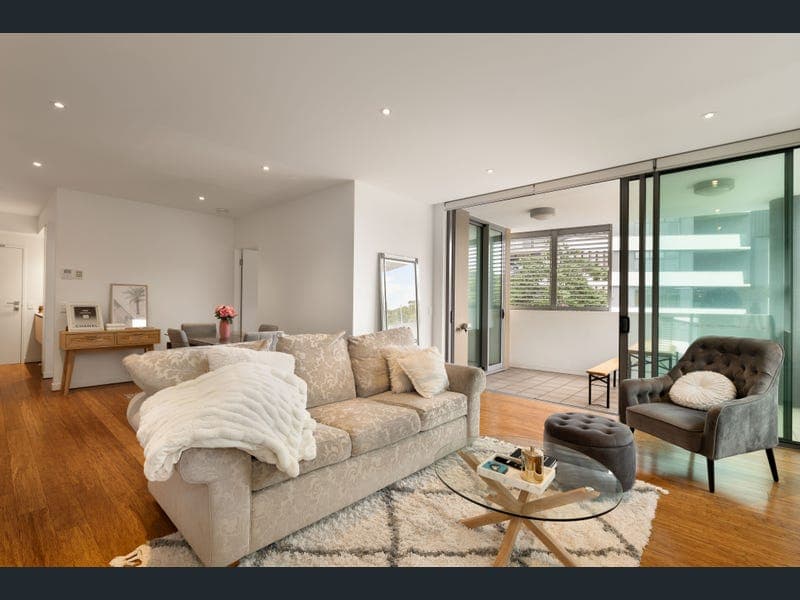 3207/126 Parkside Circuit, Hamilton — photo 1 of 5