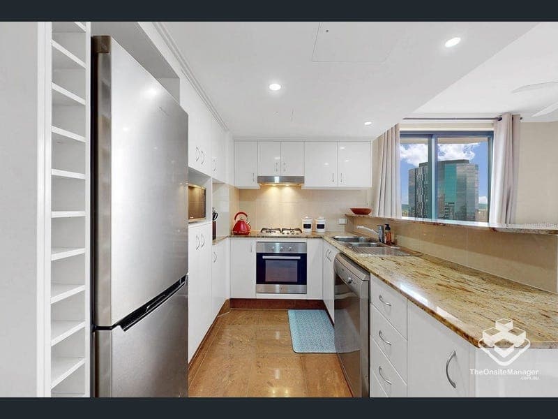 73/540 Queen Street, Brisbane City — photo 1 of 5