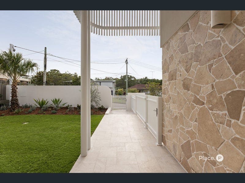 4 Lymm Street, Mount Gravatt East — photo 1 of 5