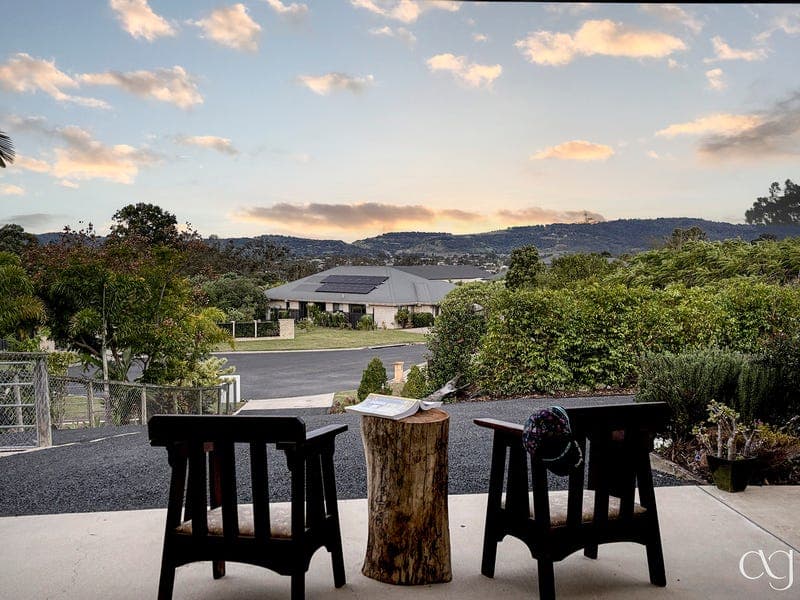 5 Ogilvy Place, Hatton Vale — photo 1 of 5