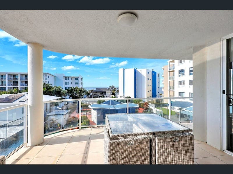 9/2-4 Baxter Street, Bargara — photo 1 of 5
