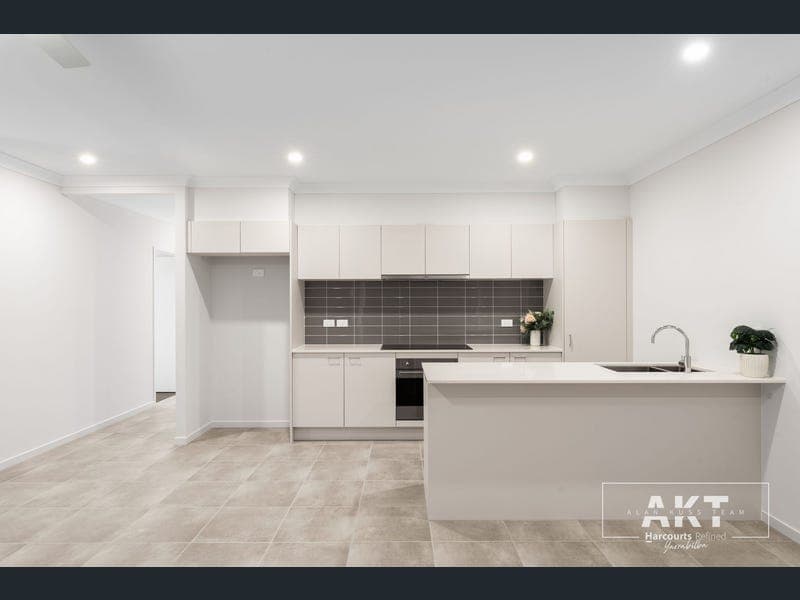 15 Stirling Street, Yarrabilba — photo 1 of 5