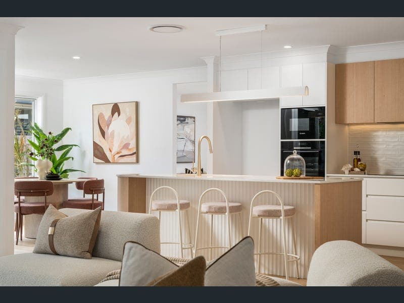 9 Sardinia Place, Parrearra — photo 1 of 5
