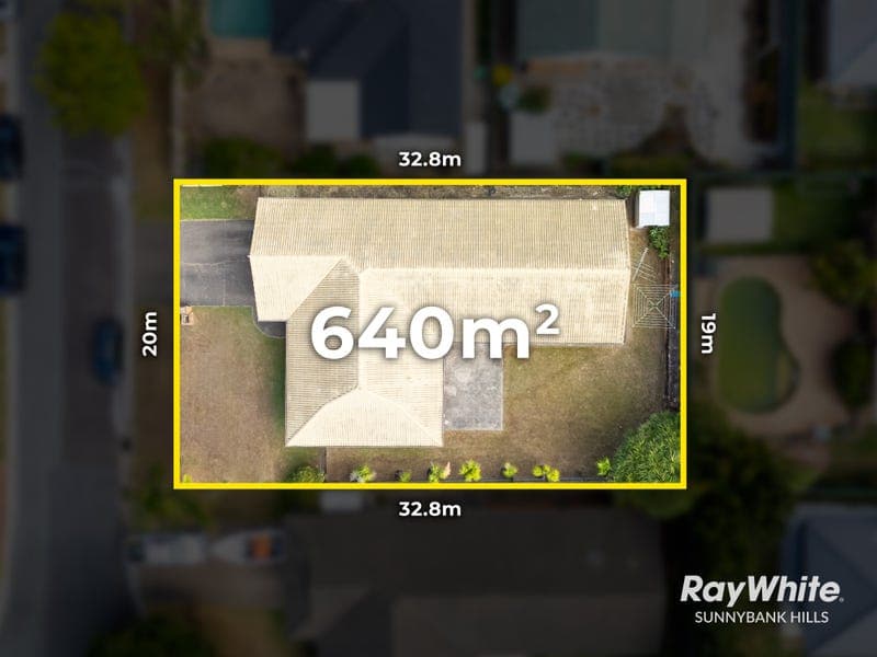 4 Kiandra Close, Wishart — photo 1 of 5