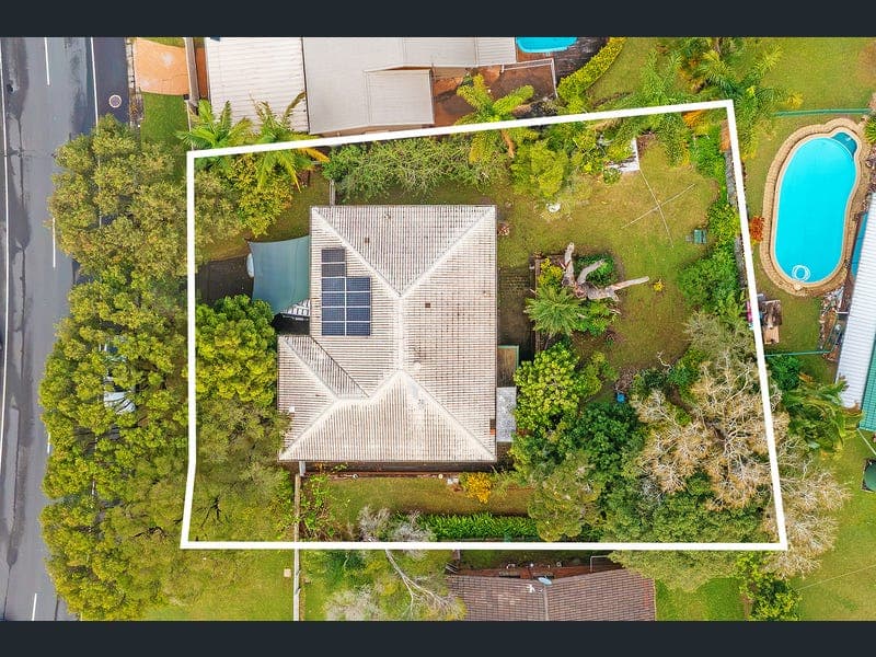 56 Yangoora Crescent, Ashmore — photo 1 of 5