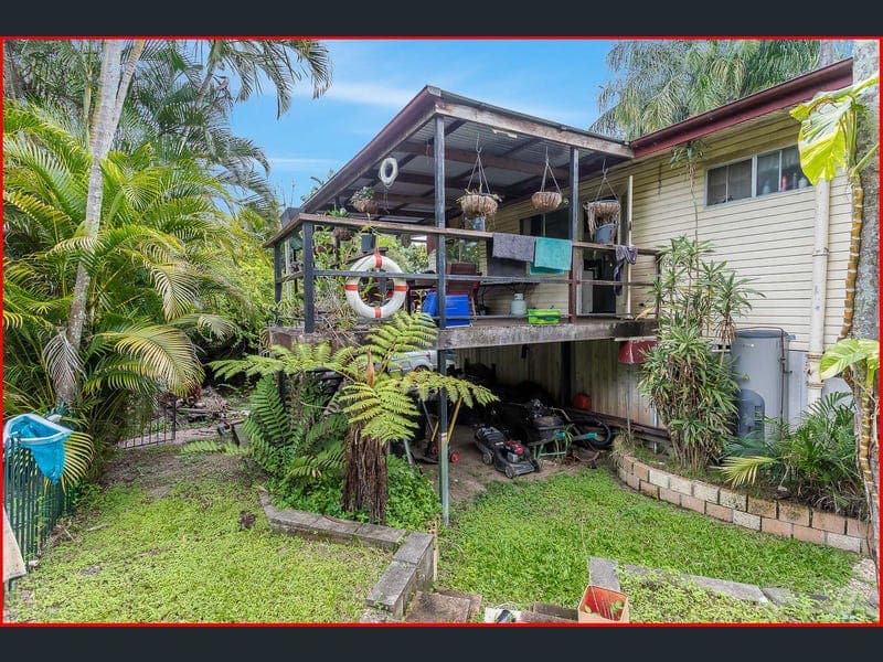 1 Carawatha Avenue, Ferny Hills — photo 1 of 2