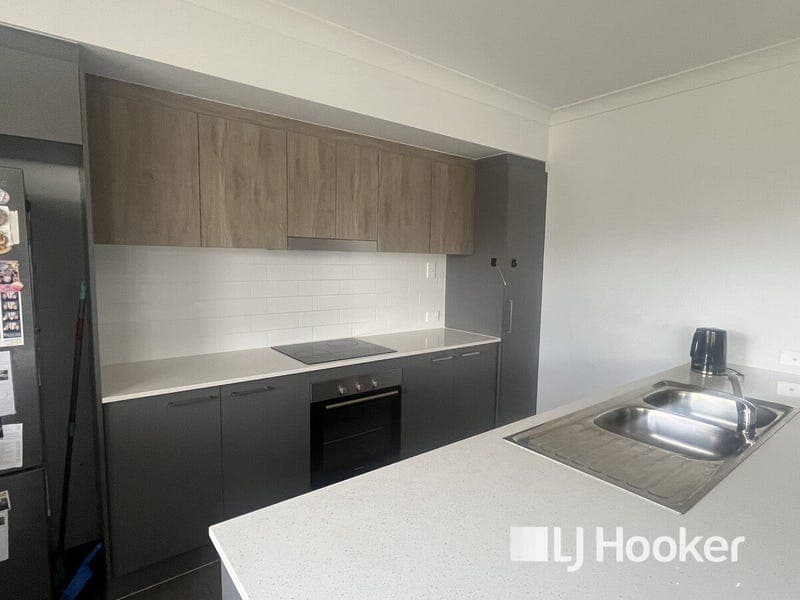 7 Blake Street, Laidley North — photo 1 of 5