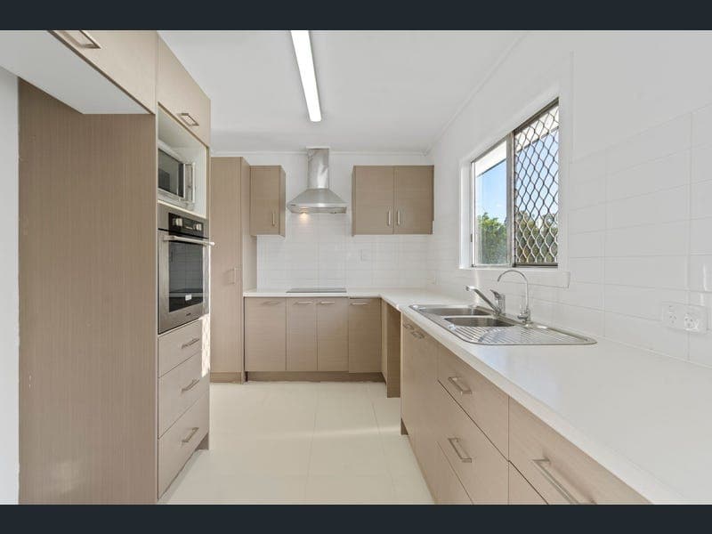 6 Bergamot Street, Bald Hills — photo 1 of 5