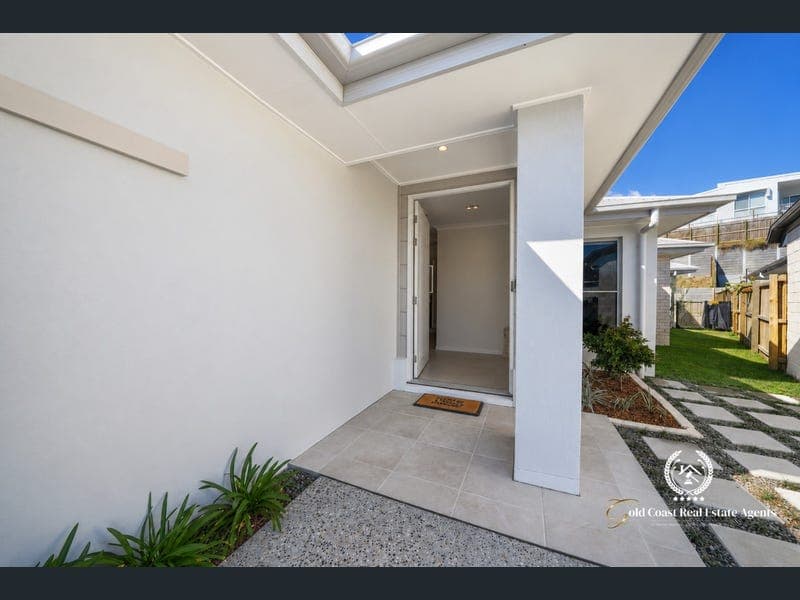 64 Greenleaf Grove, Bahrs Scrub — photo 1 of 5