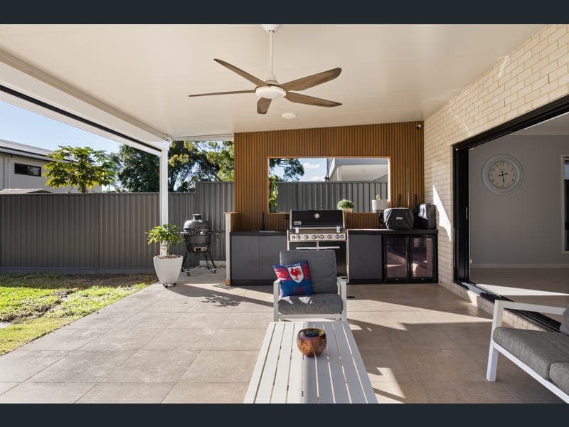27 Bayview Terrace, Geebung — photo 1 of 5