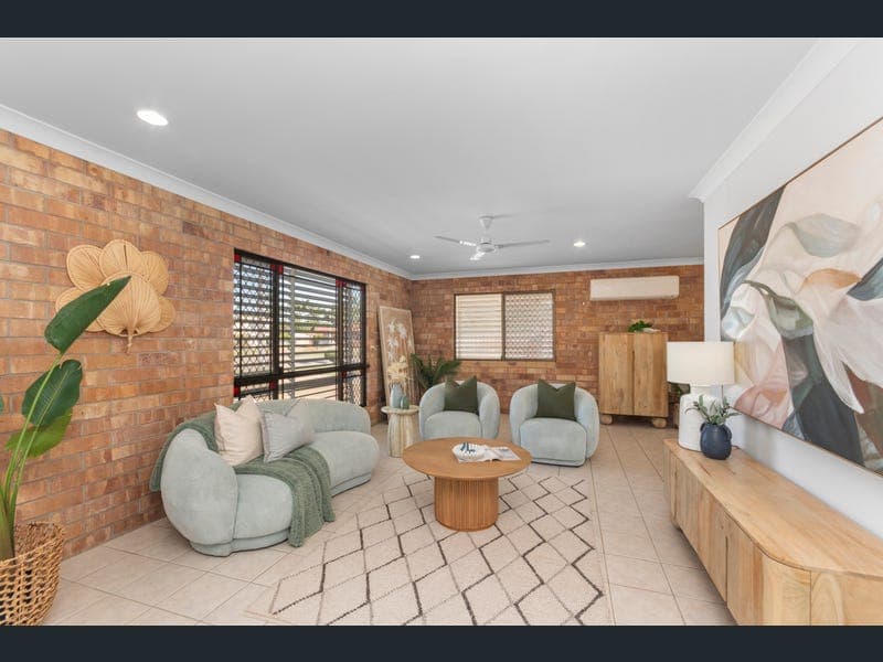 2 Dali Court, Heatley — photo 1 of 5