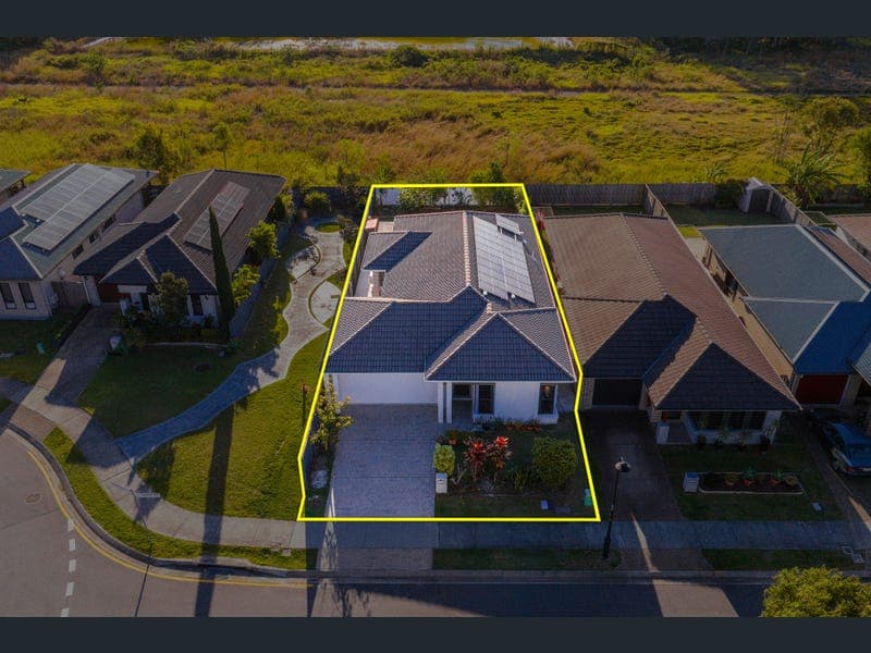 81 Tasman Boulevard, Fitzgibbon — photo 1 of 5