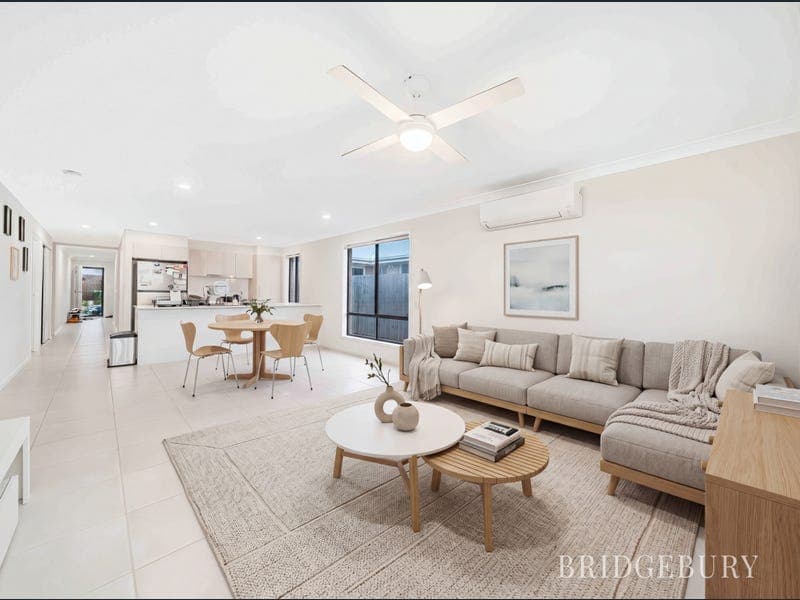 4 River Gum Street, Griffin — photo 1 of 5