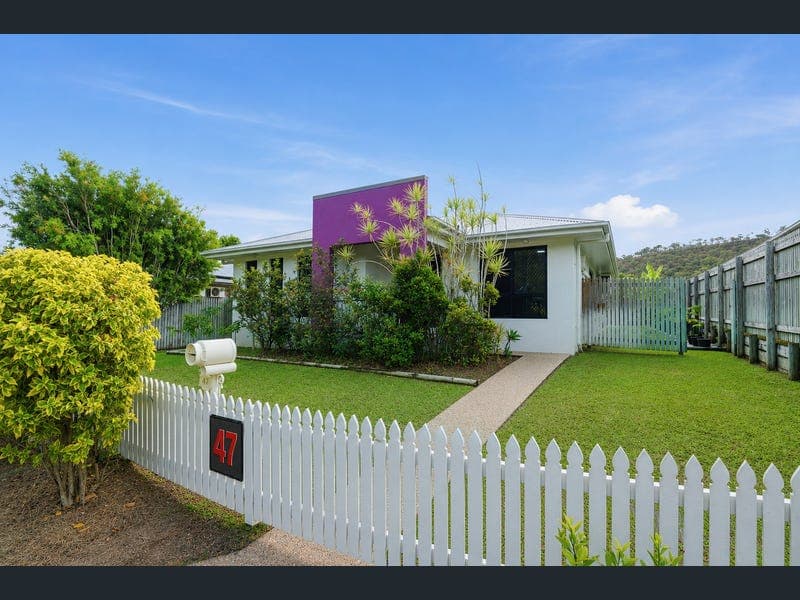 47 Graham Avenue, Mount Louisa — photo 1 of 5