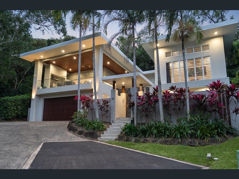11 Canopy Way, Palm Cove — photo 1 of 5