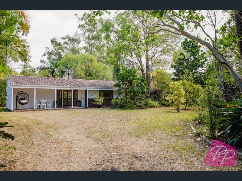 5 Luss Street, Moggill — photo 1 of 5