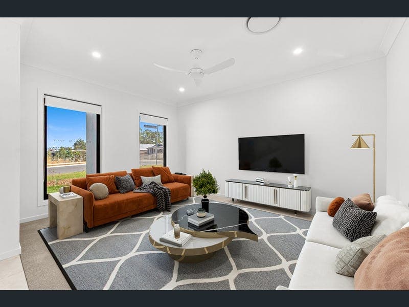 33 Rockrose Street, Logan Reserve — photo 1 of 5