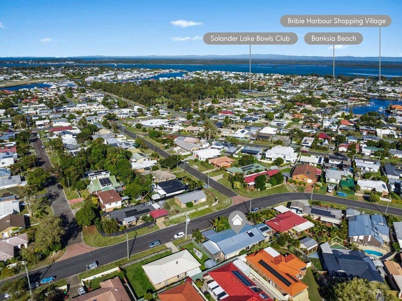10 Pheasant Avenue, Banksia Beach — photo 1 of 5