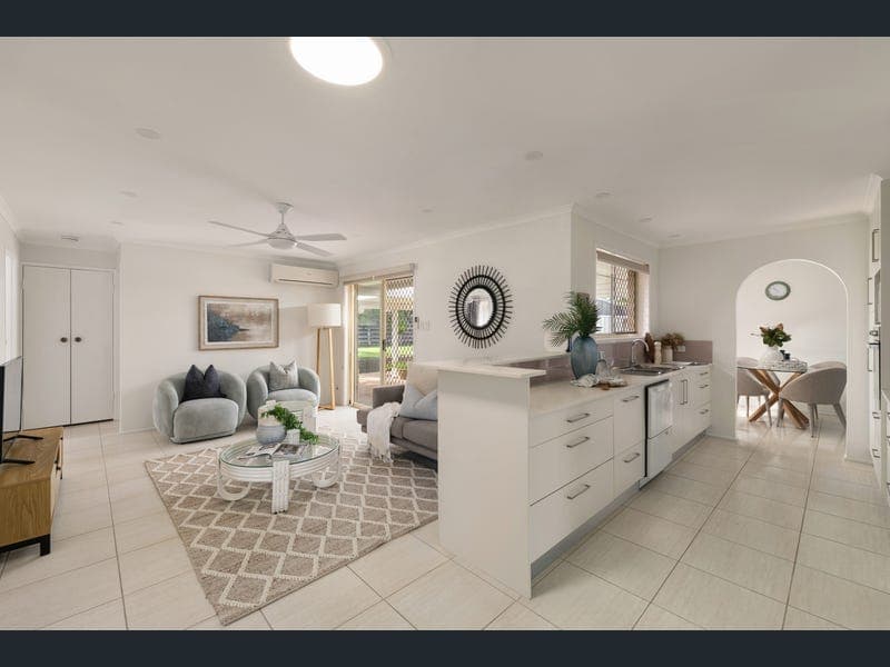22 Rosa Crescent, Bracken Ridge — photo 1 of 5