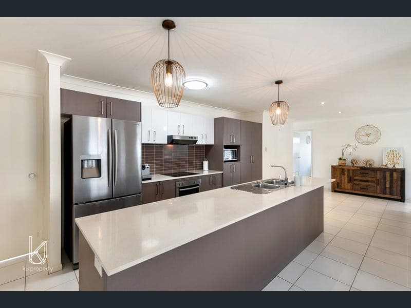 3 Sackville Close, Fitzgibbon — photo 1 of 5