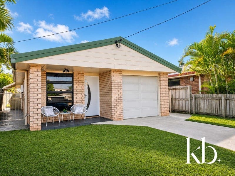 645 Oxley Ave, Scarborough — photo 1 of 5
