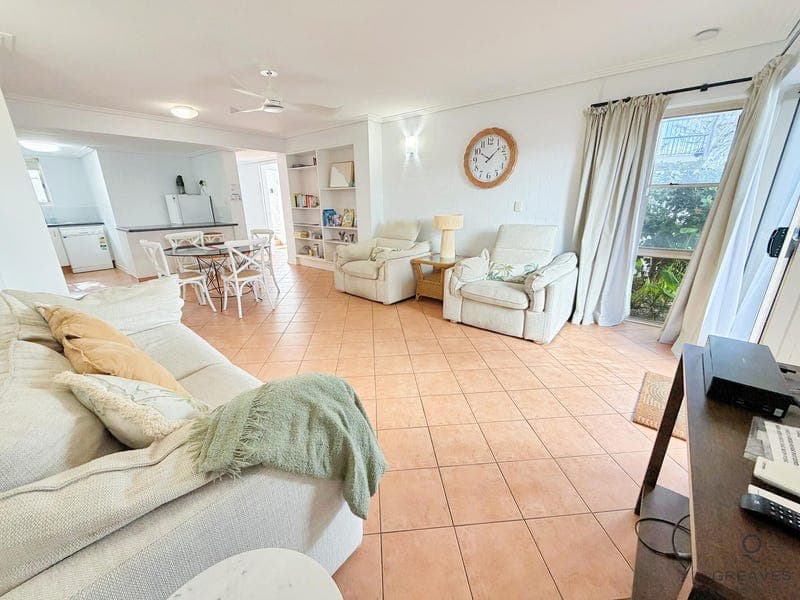 6/104 Miller Street, Bargara — photo 1 of 5