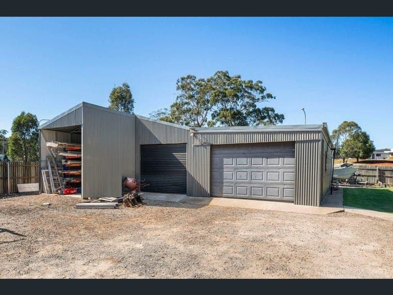 47 Holly Avenue, Cawdor — photo 1 of 5