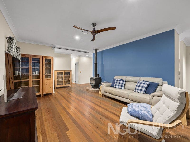 19 Glen Ruther Court, Mount Crosby — photo 1 of 5