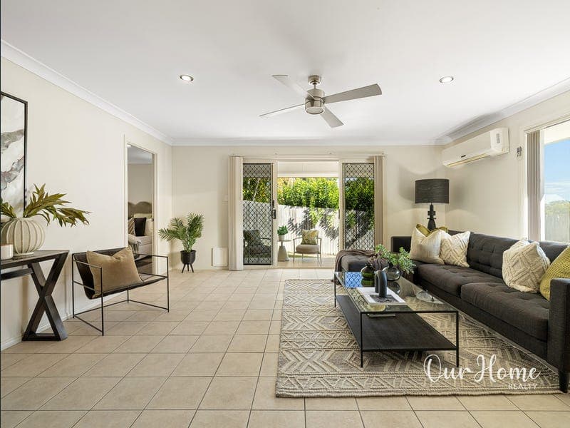 4 Pinnacle Close, Springfield Lakes — photo 1 of 5