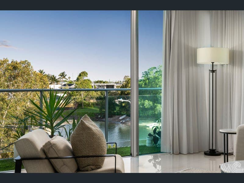 6/114 River Esplanade, Mooloolaba — photo 1 of 5