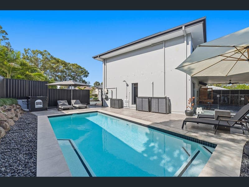 35 Clear River Boulevard, Ashmore — photo 1 of 5