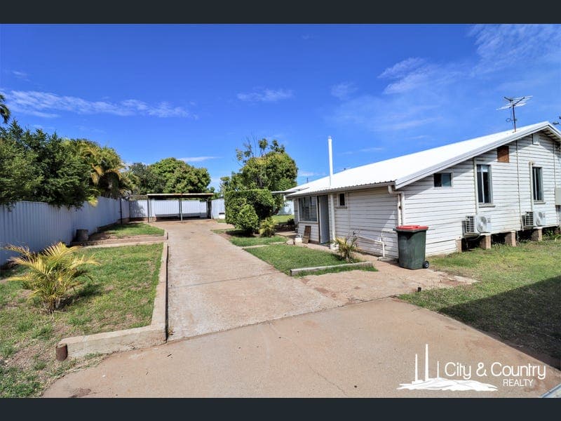 30 Railway Avenue, Mount Isa — photo 1 of 5