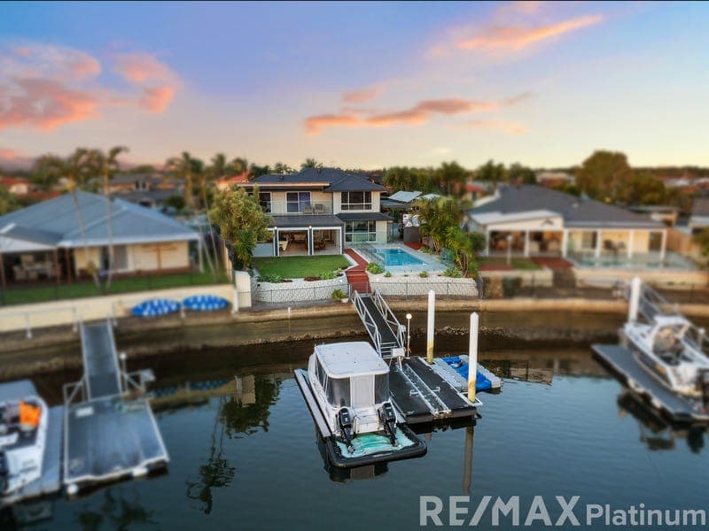 3 Tasman Court, Banksia Beach — photo 1 of 5