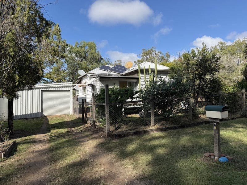 7 Gum Street, Boyne Valley — photo 1 of 5