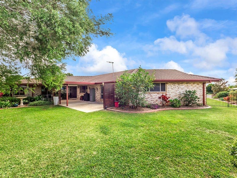 2 Stringybark Court, Murrumba Downs — photo 1 of 5