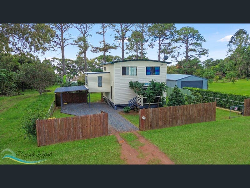 3 Canaipa Point Drive, Russell Island — photo 1 of 5