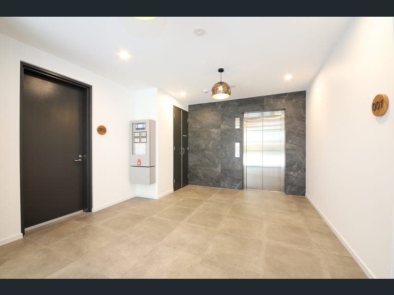 205/580 Sherwood Road — photo 1 of 5