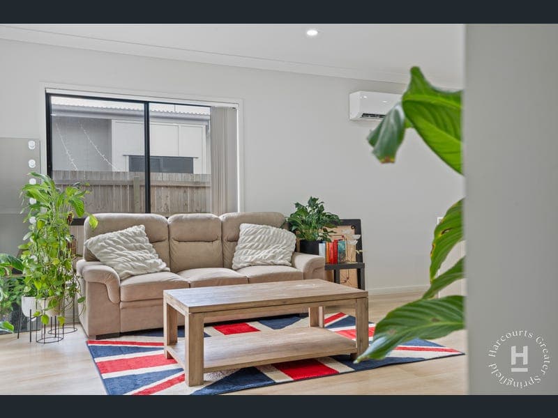 16 Barratt Drive, Greenbank — photo 1 of 5