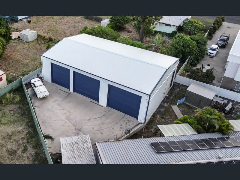 17 Bowen Court, Moranbah — photo 1 of 5