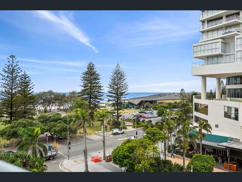 157 Old Burleigh Rd, Broadbeach — photo 1 of 5