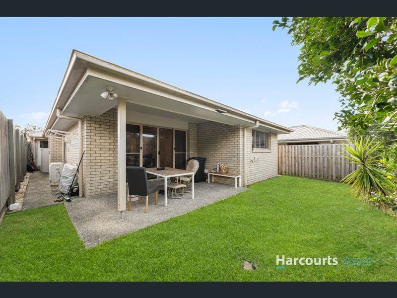 12 Angus Court, Park Ridge — photo 1 of 5
