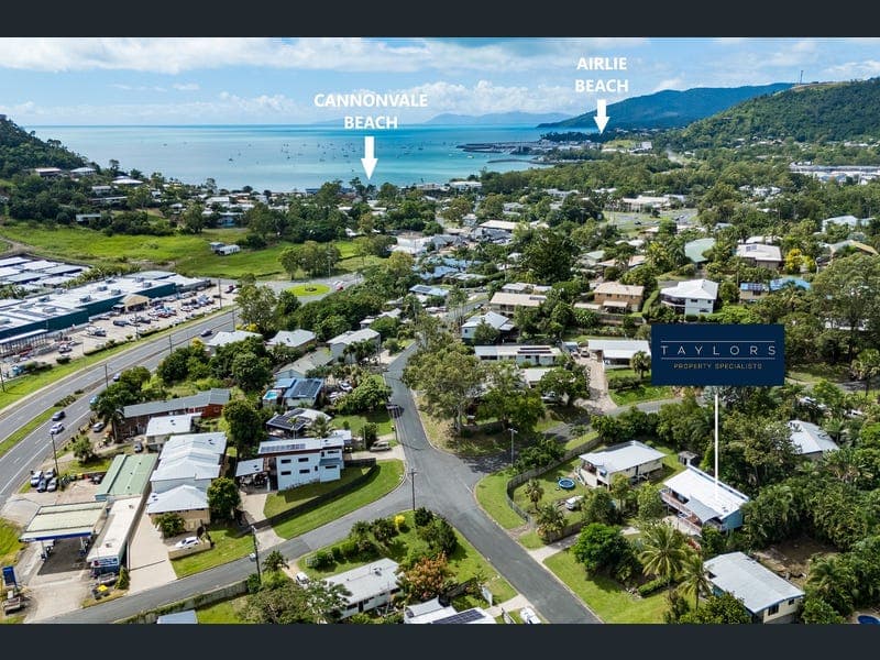 13 Wambiri Street, Cannonvale — photo 1 of 5