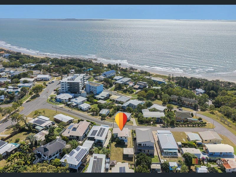 10 Coral Street, Tannum Sands — photo 1 of 5